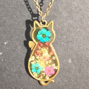 🐱 Botanical Cat Necklace Real Pressed Flowers Resin